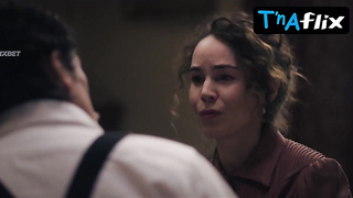 Jade Fraser Mounds Episode in The Dentist