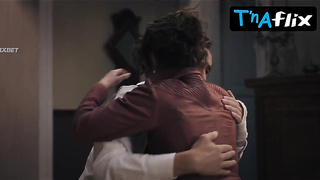 Jade Fraser Mounds Episode in The Dentist