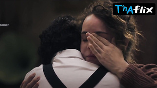 Jade Fraser Mounds Episode in The Dentist