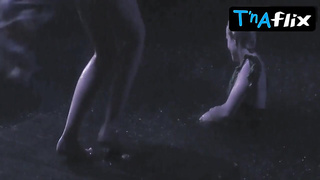 Maddie Hasson Lezzy, Rump Episode in Spear Lake