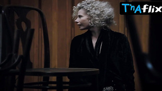 Yuliya Vysotskaya Jaw-dropping Episode in Khroniki Russkoy Revolyutsii