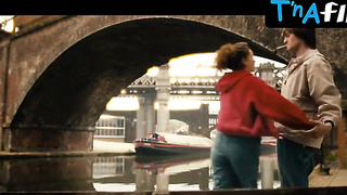 Emilia Clarke Bra-stuffers, Undergarments Episode in Spike Island