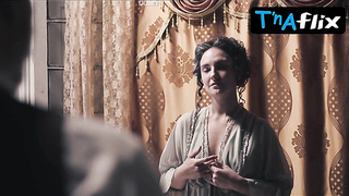 Camila Sodi Bosoms Episode in The Dentist