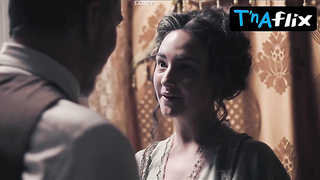 Camila Sodi Bosoms Episode in The Dentist