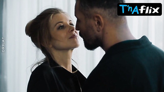 Hilde Dalik Melons Sequence in Vorstadtweiber