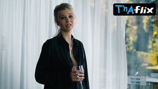 Hilde Dalik Melons Sequence in Vorstadtweiber