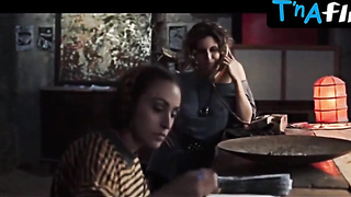 Antonella Costa Culo, Hooters Gig in Unpreventable