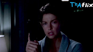 Ashley Judd Culo, Bumpers Episode in Contorted