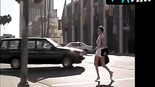 Angelina Jolie Bum, Milk cans Vignette in Mojave Moon