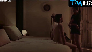 Alma Jodorowsky Culo, Boobies Vignette in Damocles