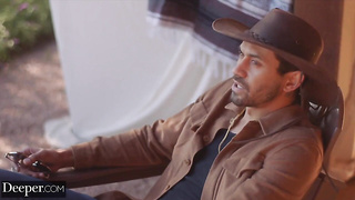 Jias Complicated Relationship Heads from Wrath to Passion (Alex Jones, Jia Lissa)