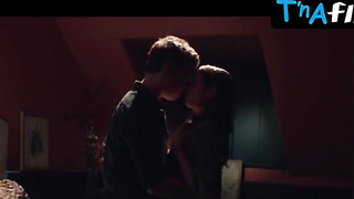 Alma Jodorowsky Real Fuck-a-thon, Orbs Sequence in In Love