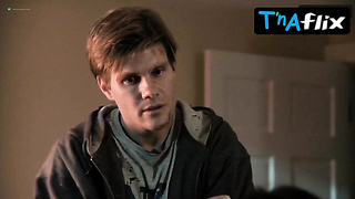 Brigitte Kingsley Girl/girl, Bootie Episode in Dark Rising