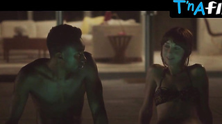 Wendy Mccolm Donk, Boobies Vignette in Pinkish Grapefruit