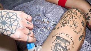 Homemade Amateur Pornography in Pantyhose and Jizz in Vag