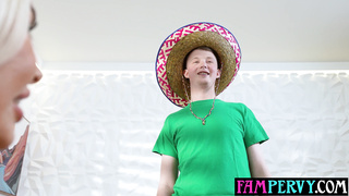 PLUMPER COUGAR plays with stepsons hefty maraca