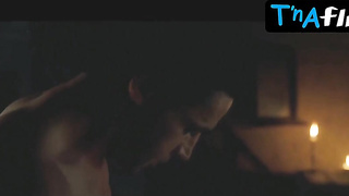 Amanda Seyfried Donk, Fun bags Vignette in The Testament Of Ann Lee