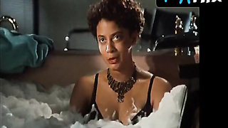 Cynda Williams Rump, Titties Vignette in Moist