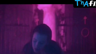 Mathilda May Arse, Hooters Episode in Lifeforce