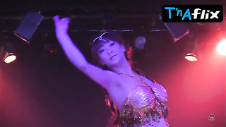 Nao Eguchi Culo, Hooters Sequence in Stripper