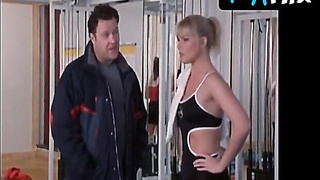 Samantha Womack Culo, Bumpers Sequence in Up 'n' Under