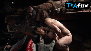 Victoria De Mare Arse, Titties Episode in Pigster