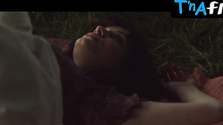 Christina Hendricks Titties Sequence in God's Pocket