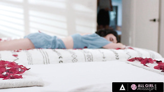 SAPPHIC RUBDOWN - Super-steamy Bi-racial sixty nine Inbetween 2 Killer Lezzies Olive Glass And Nicole Kitt - Beautiful Ebony