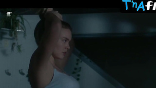 Olivia Larsen Donk, Baps Gig in Ghost In The Graveyard