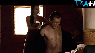Elizabeth Olsen Ass, Knockers Gig in Oldboy