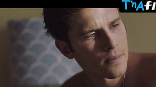 Mia Serafino Caboose, Tits Gig in Smiley Face Killers