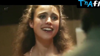 Margaret Qualley Caboose, Mammories Vignette in Starlets At Noon