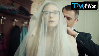 Svetlana Khodchenkova Bootie, Boobs Episode in Sterva