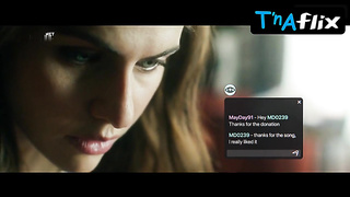 Alexandra Daddario Backside, Hooters Episode in Songbird