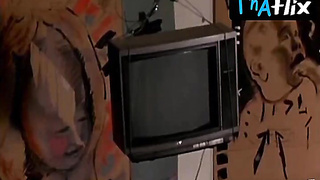 Aure Atika Caboose, Boobs Episode in Sam Suffit