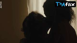 Ana Barja Sapphic, Bum Sequence in Close To September