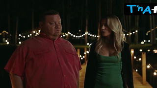 Irina Bezryadnova Booty, Bumpers Sequence in Klyovy Ulove