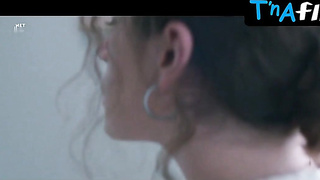 Rachel Sennott Girl/girl, Mammories Episode in Shiva Baby