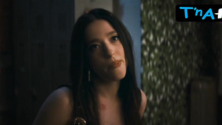 Mikey Madison Caboose, Globes Episode in Anora