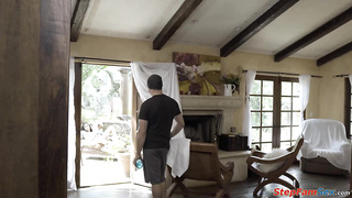 I put my manmeat up my stepmommys cock-squeezing butt