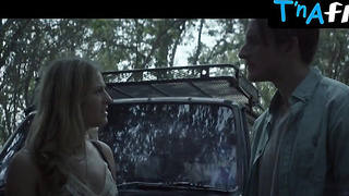 Scout Taylor-compton Bum, Baps Episode in Ghost Palace