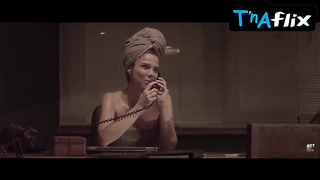 Juana Acosta Ass, Cupcakes Vignette in Jefe