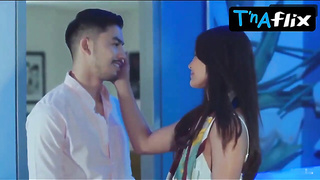 Lovi Poe Booty, Orbs Gig in Hindi Tayo Pwede