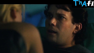 Alexandra Maria Lara Bootie, Orbs Episode in Der Fischer Und Seine Frau