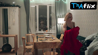 Yuliya Peresild Bootie, Globes Vignette in Solnechnaya Liniya