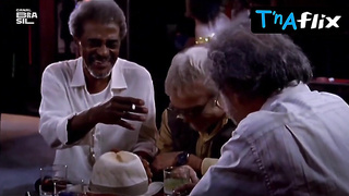 Unknown Bootie, Melons Gig in Out Of Tune