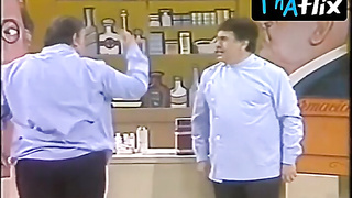 Amalia Yuyito Gonzalez Funbags Gig in Hiperhumor