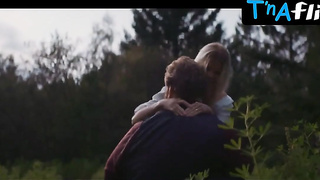 Anita Briem Donk, Hooters Vignette in The Minister