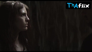 Ana Abbott Culo, Globes Vignette in O Espelho