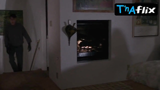 Elizabeth Lambert Bum, Jugs Vignette in Without mercy